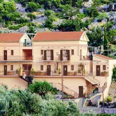 Aristotelis Front1